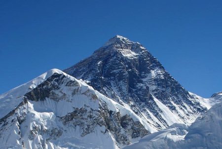 – 201005everest kalapatthar crop