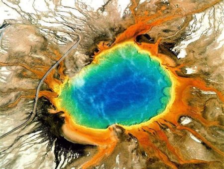 – 201008Grand Prismatic Spring2