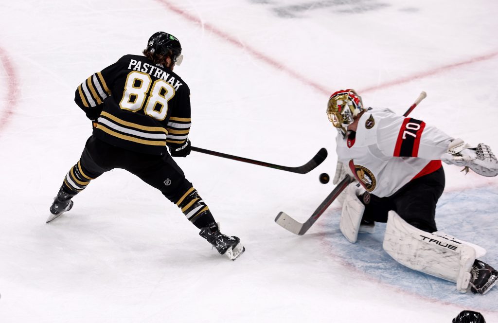 David Pastrnak scored three goals to help the Bruins win their third game in a row, 6-2 – 202403BRUINSsc004 d0a9ce