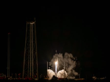 – 202403Rocket Labs Electron rocket lifts off from LC 2 in Wallops Virgnia for NRO mission Credit Austin Adams scaled 1