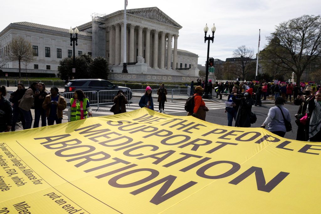 5 key points from the case about the abortion pill in front of the U.S. Supreme Court
