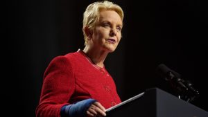 – 202403cindy mccain lectern ap