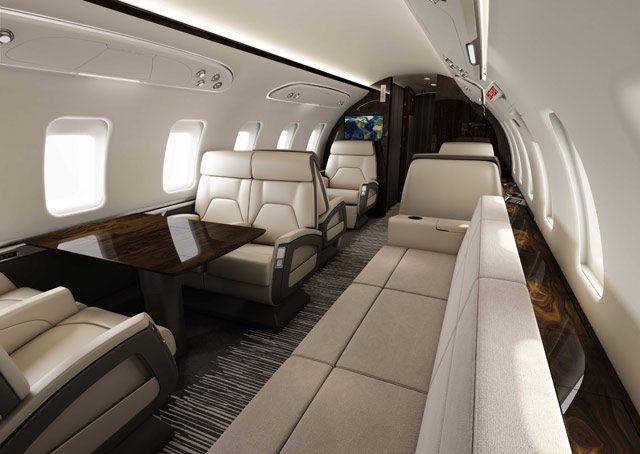– 1020 Challenger650interior