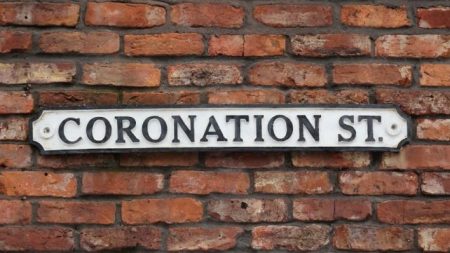 – 202401coronation street logo 2 c226