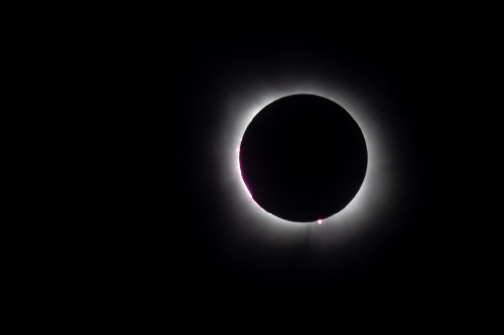 PHOTOS: A complete solar eclipse moves across North America – 202404LDN L ECLIPSE 0409 DC 8 1