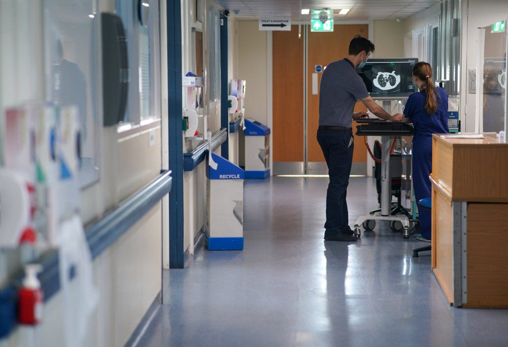 EMBARGOED TO 0001 MONDAY APRIL 1 File photo dated 18/01/23 of staff on a NHS hospital ward at Ealing Hospital in London. Scotland's health is getting worse despite great progress in the past, the head of Public Health Scotland (PHS) has said. Issue date: Monday April 1, 2024. PA Photo. The public health body's chief executive, Paul Johnston, called for a preventative approach to be taken, saying the burden of disease from an ageing population is likely to grow. He made the comments in an article for the think tank Reform Scotland discussing the NHS. See PA story Scotland PHS. Photo credit should read: Jeff Moore/PA Wire