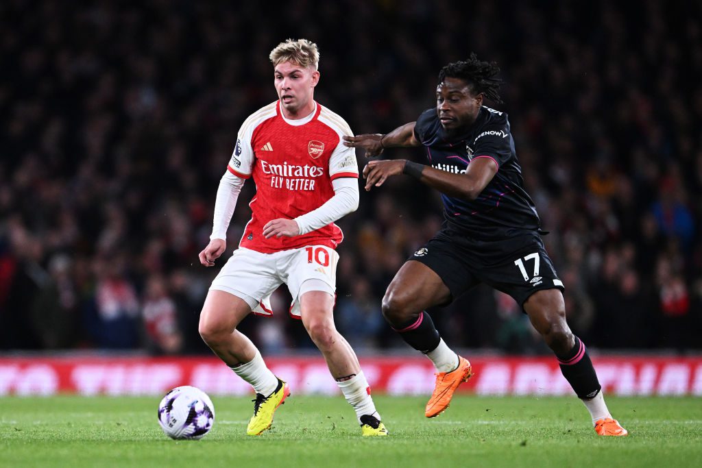 Emile Smith Rowe in action for Arsenal against Luton