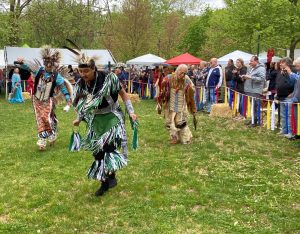 – 202405MER L PowWow0504 01